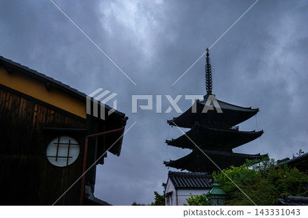 Urban and Traditional Scenes Across Kyoto Japan Urban and Traditional Scenes Across Kyoto Japan 143331043