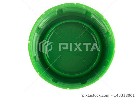 Bottle cap green plastic isolated on white background 143338001
