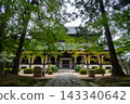 A beautiful autumn rain scene at Sogenji Temple in Okayama City, Okayama Prefecture, Japan. 143340642