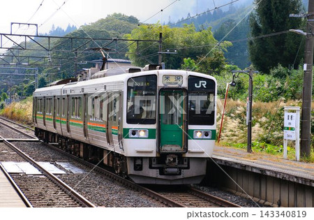 連接福島和山形，支援區域交通運輸…大王本線[719系列 5000系列] 143340819