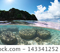 沖繩縣瀨底島安知海灘半水景 143341252