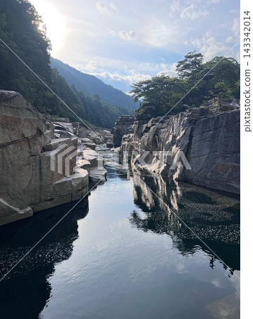 The breathtaking view of Nezame-no-Toko, a cliff face The breathtaking view of Nezame-no-Toko, a cliff face 143342014