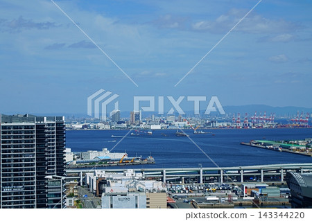 從神戶港塔眺望六甲島(夏末) 從神戶港塔眺望六甲島(夏末) 143344220