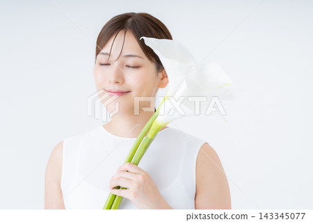 年輕女性的美麗 年輕女性的美麗 143345077