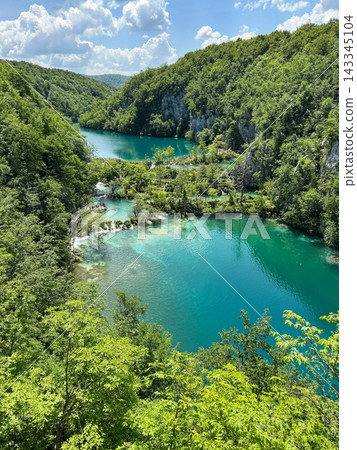 普利特維採湖群國家公園,下湖區,世界遺產地,五月下旬 普利特維採湖群國家公園,下湖區,世界遺產地,五月下旬 143345104