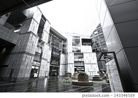 Shiodome Shiosite in the rain Shiodome Shiosite in the rain 143346589
