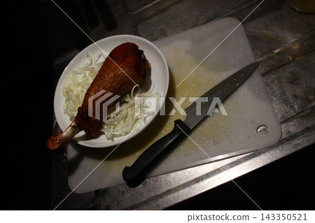 Fried chicken Grilled chicken Fried chicken Grilled chicken 143350521