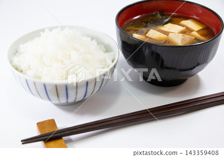 米飯和味噌湯 米飯和味噌湯 143359408