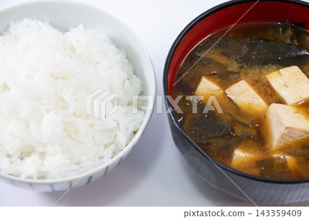 米飯和味噌湯 米飯和味噌湯 143359409