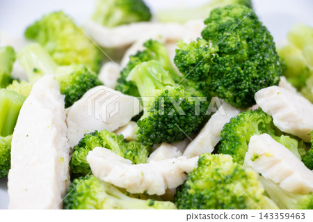 雞胸肉,綠花椰菜 雞胸肉,綠花椰菜 143359463