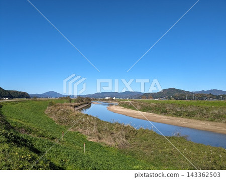 夏天河 143362503