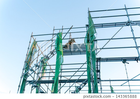 新建房屋的鷹架 新建房屋的鷹架 143365888