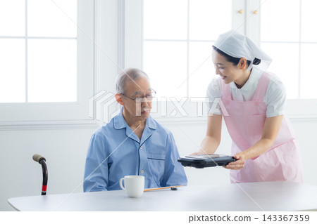 圖:膳食援助 圖:膳食援助 143367359