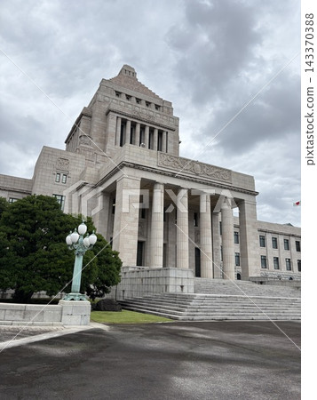 The National Diet Building on a cloudy day 143370388