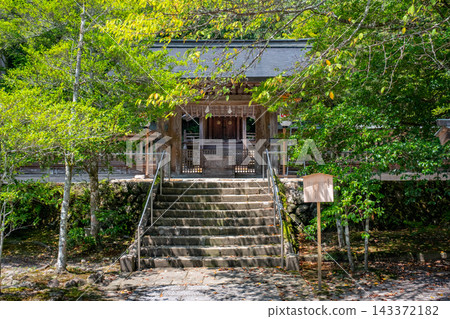 出雲國一宮（第一神社）：島根縣松江市八雲町熊野大社、伊邪那美神社 143372182