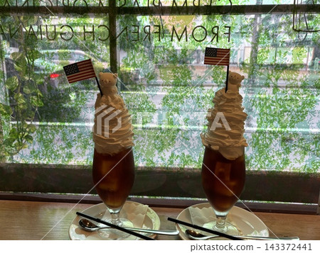 cafeteria, cafe, caffe 143372441