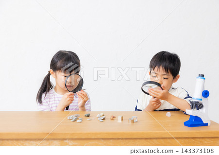 一張小學生獨立研究計畫的圖片 143373108