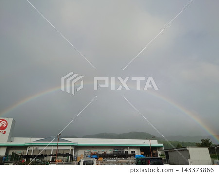 彩虹，空中漫步 143373866