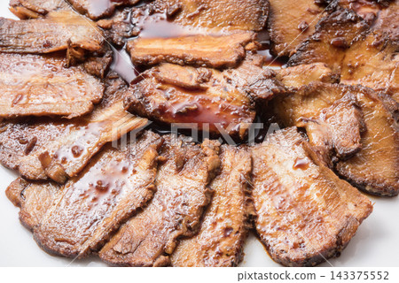 叉燒五花肉片配醬汁 叉燒五花肉片配醬汁 143375552