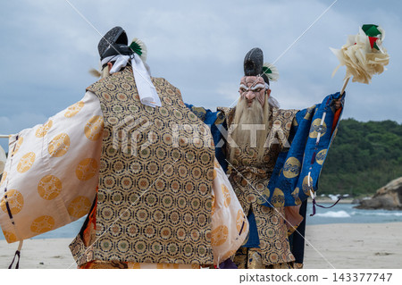 Iwami Kagura "Iwato" where the gods dance Iwami Kagura "Iwato" where the gods dance 143377747