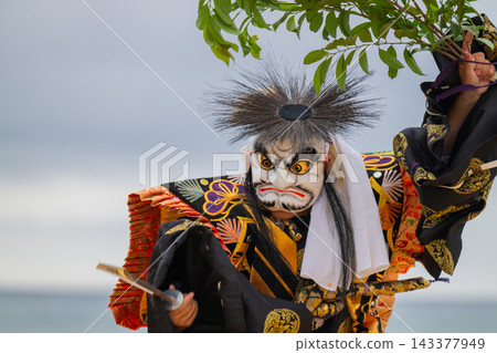 Iwami Kagura "Iwato" where the gods dance Iwami Kagura "Iwato" where the gods dance 143377949