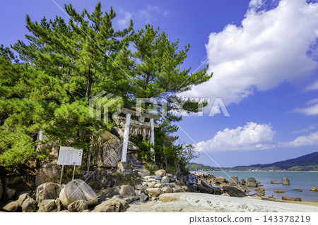 箱島神社(福岡縣糸島市):相親的聖地。 箱島神社(福岡縣糸島市):相親的聖地。 143378219