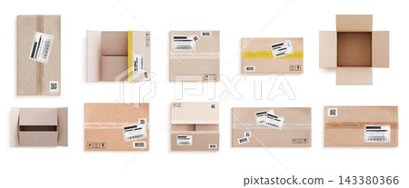 Top view opened and closed cardboard boxes Top view opened and closed cardboard boxes 143380366