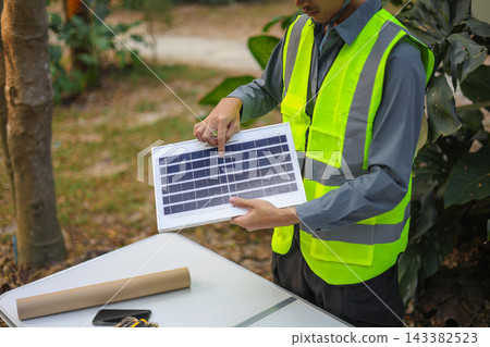 engineer, panel, solar 143382523