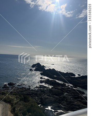 被太陽照亮的海 被太陽照亮的海 143389203