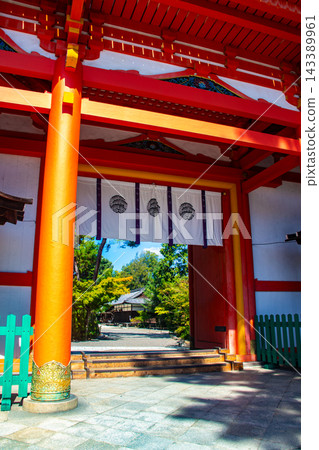 Imamiya Shrine Main Shrine, Shrine for the Protection of the Plague Gods: Good health and longevity, good fortune in relationships (marrying into wealth), recovery from illness, improvement in skills and arts. Imamiya Shrine Main Shrine, Shrine for the Protection of the Plague Gods: Good health and longevity, good fortune in relationships (marrying into wealth), recovery from illness, improvement in skills and arts. 143389961