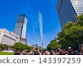藍色衝擊號戰機在愛知縣名古屋市上空進行表演飛行。 143397259