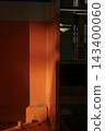 Red painted iron pole 143400060