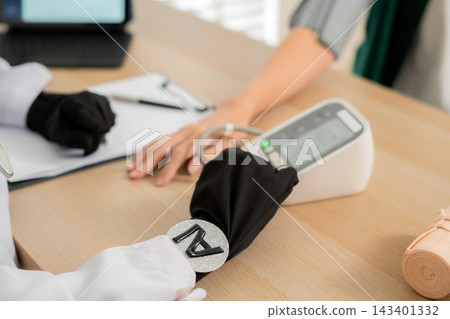 Healthcare scene showing AI replacing medical personnel as automated technology checking patient. Healthcare scene showing AI replacing medical personnel as automated technology checking patient. 143401332