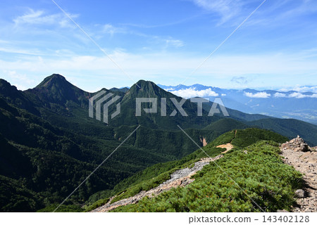 硫磺山、橫岳攀登,八嶽山脈,長野縣,山梨縣 硫磺山、橫岳攀登,八嶽山脈,長野縣,山梨縣 143402128