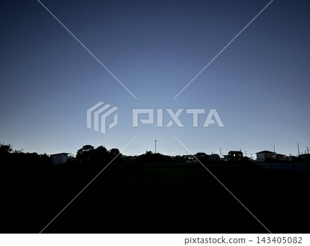 夕陽西下的景色 夕陽西下的景色 143405082