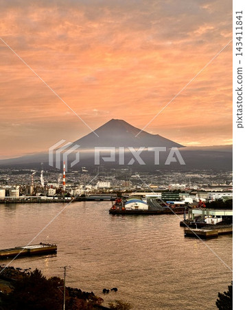 Tagonoura Harbor and Mt. Fuji Tagonoura Harbor and Mt. Fuji 143411841