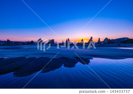 Dawn of the Hashima-iwa Dawn of the Hashima-iwa 143433737