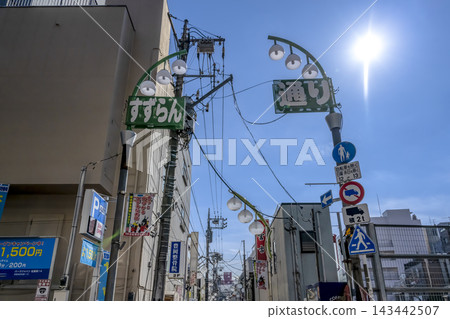 東京都世田谷區明大前站前鈴蘭通商店街 東京都世田谷區明大前站前鈴蘭通商店街 143442507