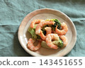 Shrimp and broccoli with basil dressing 143451655