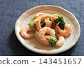 Shrimp and broccoli with basil dressing 143451657