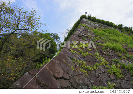 The stone wall of Nobeoka Castle in Miyazaki Prefecture, known as the "Stone Wall of a Thousand Killings." The stone wall of Nobeoka Castle in Miyazaki Prefecture, known as the "Stone Wall of a Thousand Killings." 143451997