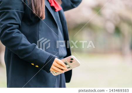 高中生 手機 智能手機 143469383