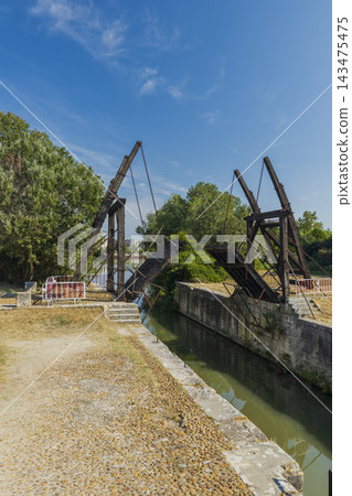 Pont Van Gogh drawbridge spanning Langlois Canal Arles Pont Van Gogh drawbridge spanning Langlois Canal Arles 143475475
