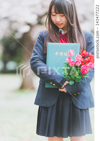 高中女生 畢業生 畢業 143477222