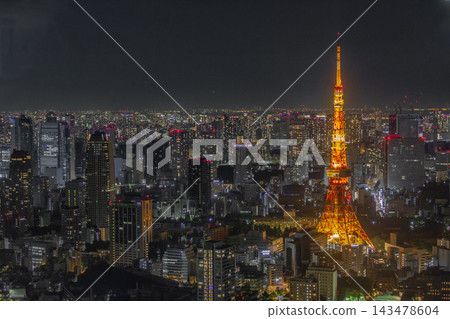 東京鐵塔和街市東京夜視圖 143478604