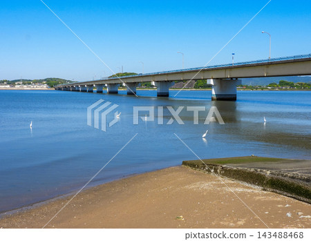 岡山縣高橋川上的水島大橋 143488468