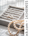 Beautiful white jewelry pearl necklace material image 143489655