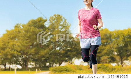 女子跑步－秋季運動 143491015