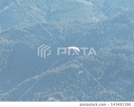 <Aerial photography of Dodaira> Skydiving <Aerial photography of Dodaira> Skydiving 143491390