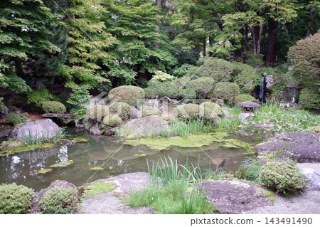 Garden of Jiun-zenji Temple, Shimosuwa Town, Nagano Prefecture Garden of Jiun-zenji Temple, Shimosuwa Town, Nagano Prefecture 143491490